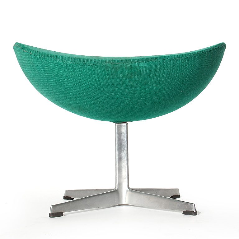 Royal Hotel Egg Chair Ottoman