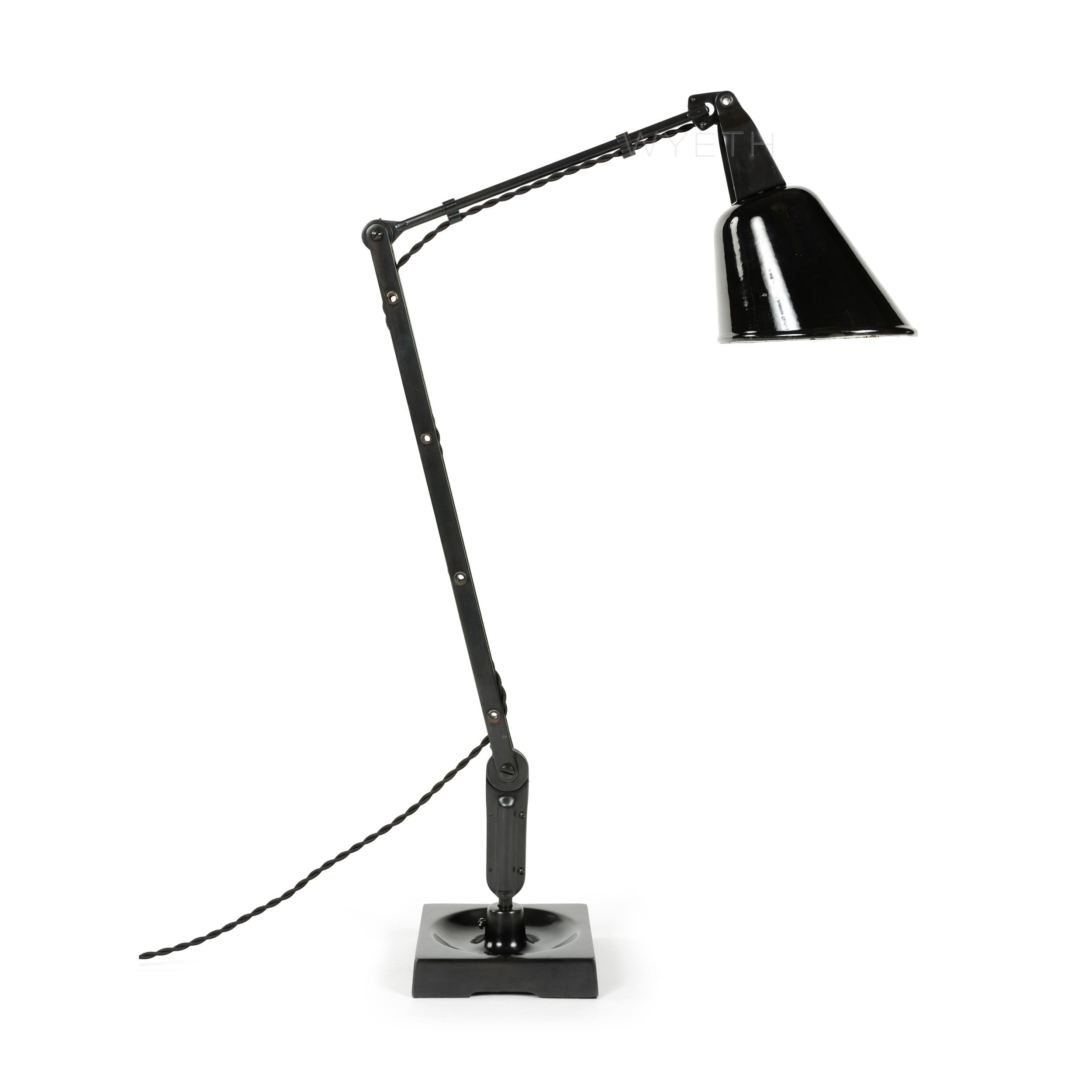 Articulated Desk Lamp