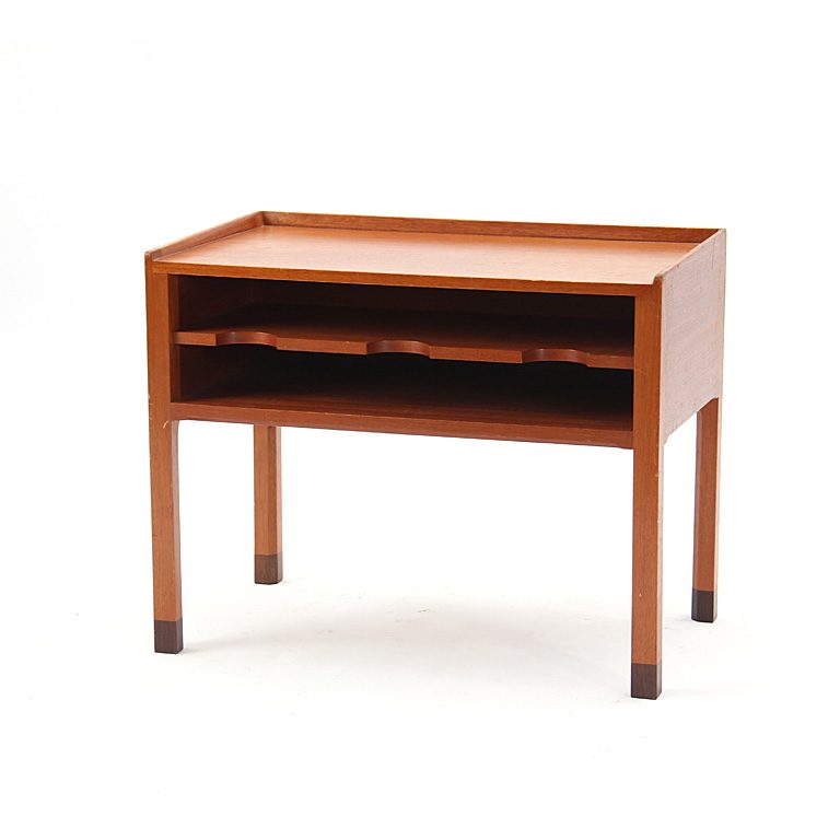 Mahogany Telephone Table