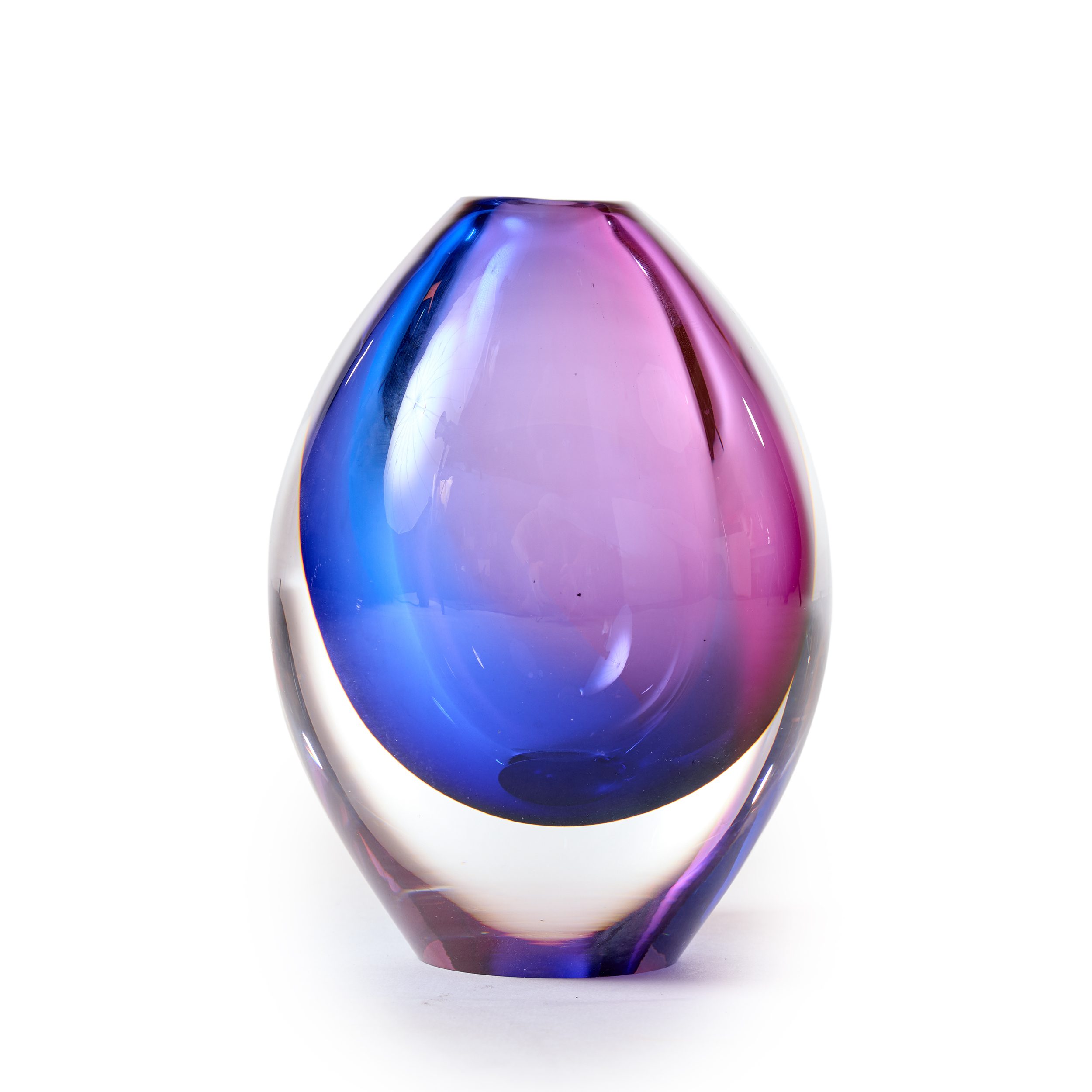 Chromatic teardrop shaped vase