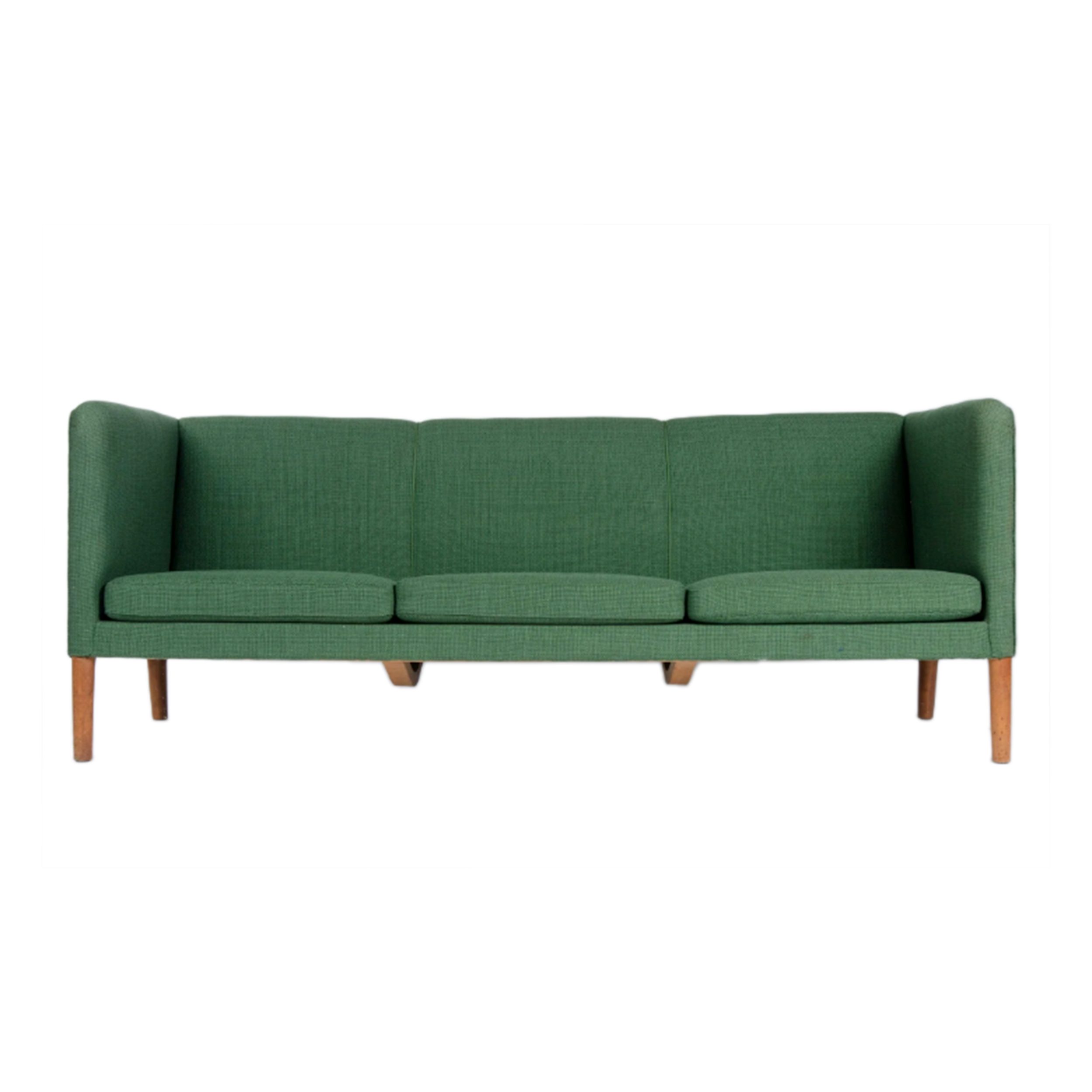 Even Arm Sofa